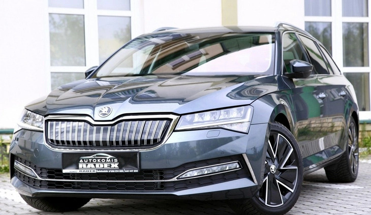 Skoda Superb cena 94900 przebieg: 120000, rok produkcji 2021 z Płock małe 596